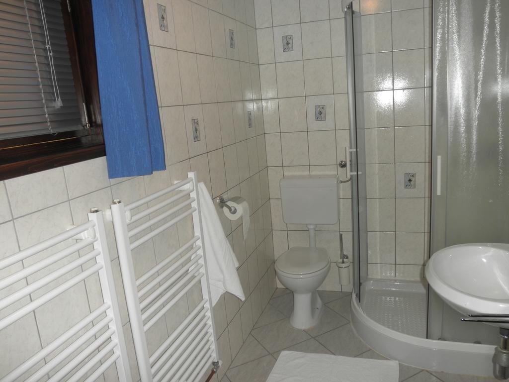 Holiday Home Cumar Cerkno Szoba fotó