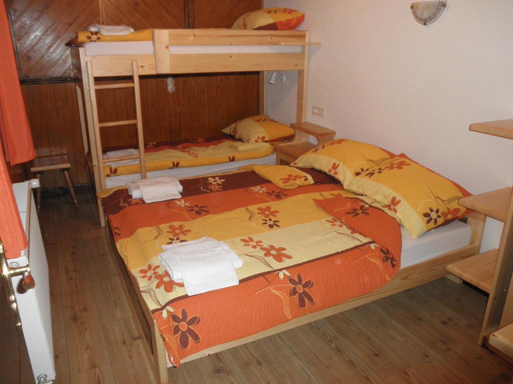 Holiday Home Cumar Cerkno Szoba fotó